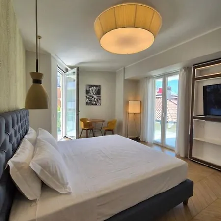 Alexandra Luxury *